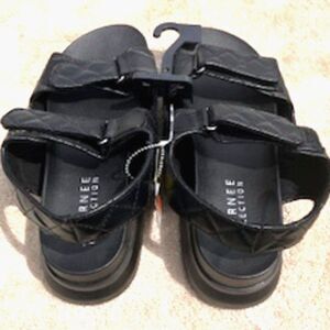 Platform Sandals . Size: 7 . Debby Hook and Loop Journee Collection . New in Box